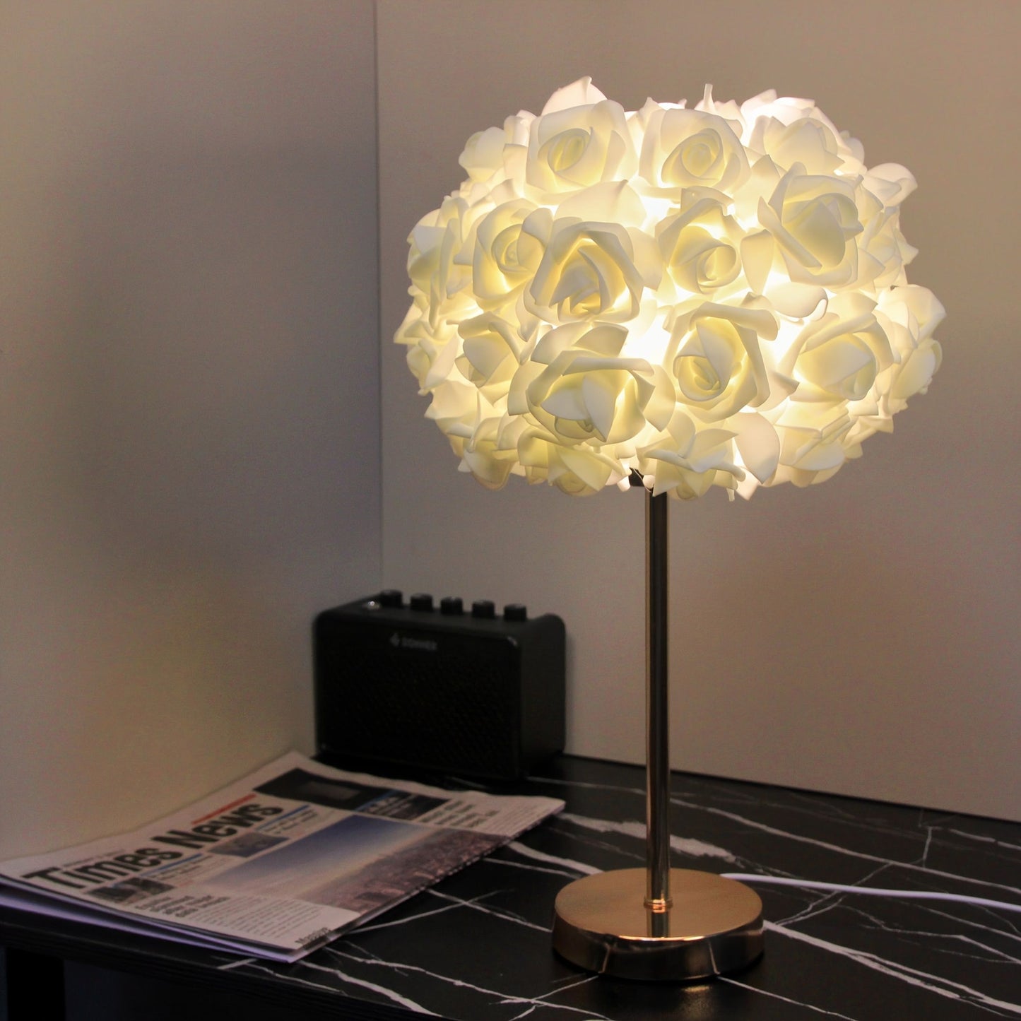 Rose-Shaped Table Night Light - Gold
