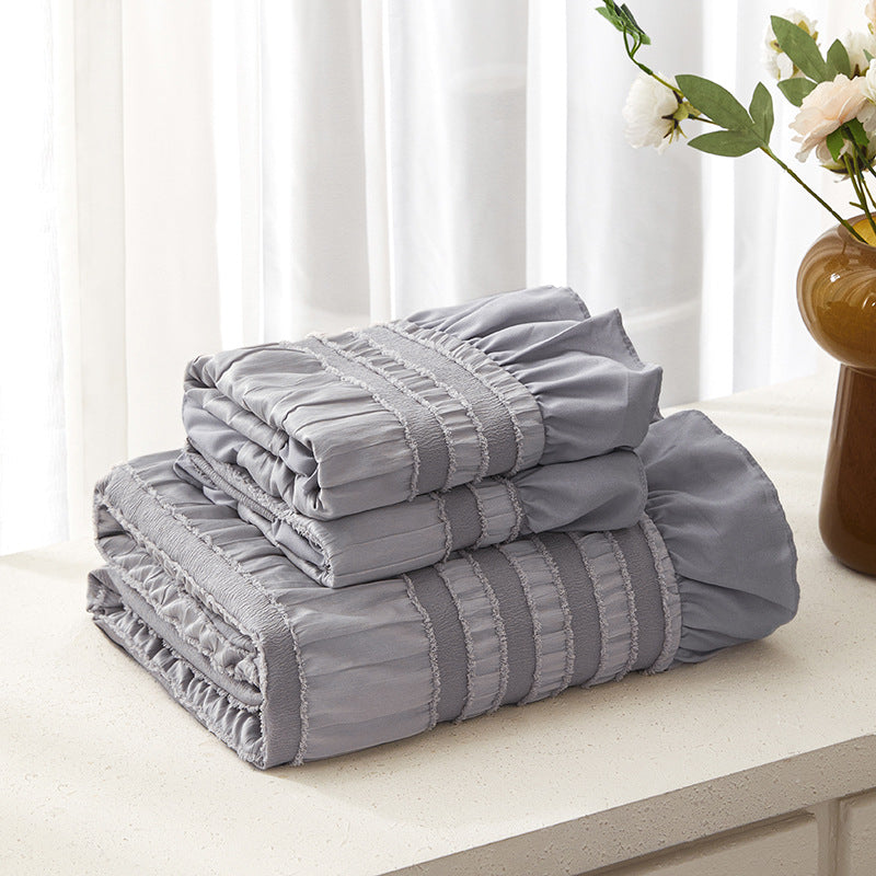 Grey Elegant Ruffle Seersucker Duvet Cover with 2-Piece Pillow Shams