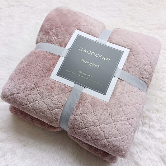 Pink 150*200cm Flannel Fleece Blanket , Soft & Warm Polyester Throw