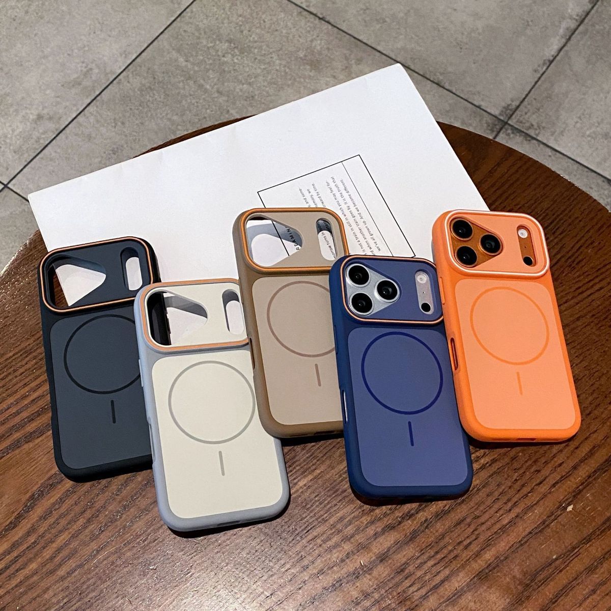 Magnetic Phone Case - iPhone 16 Pro Max - Gold