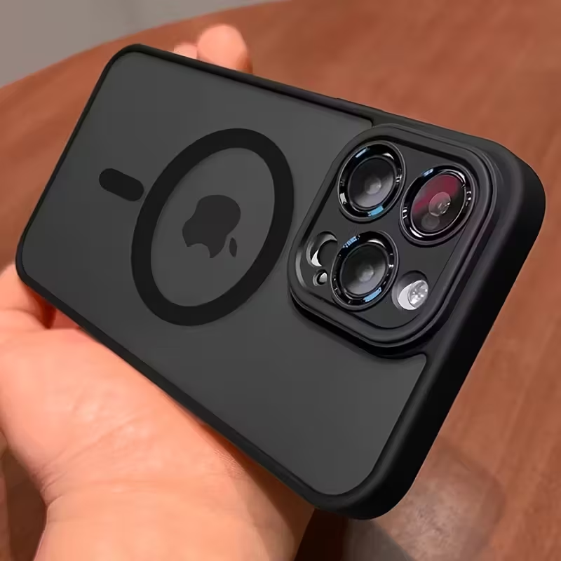 iPhone 17 Pro Max - High-end Magnetic Silicone Protective Case | Matte Semi-transparent Design | Anti-drop and Anti-scuff | Strong Magnetic Adhesion | Lightweight and Comfortable Feel