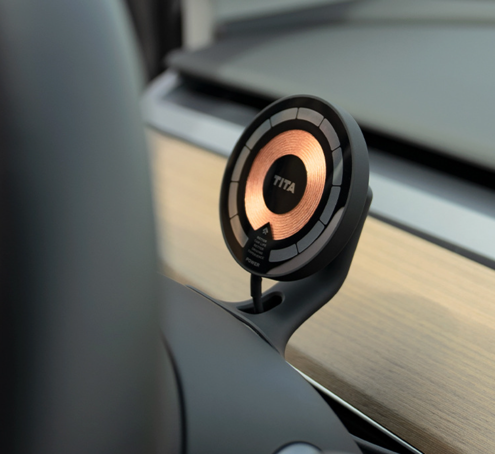 Tesla Model 3/Y Magnetic Phone Charger