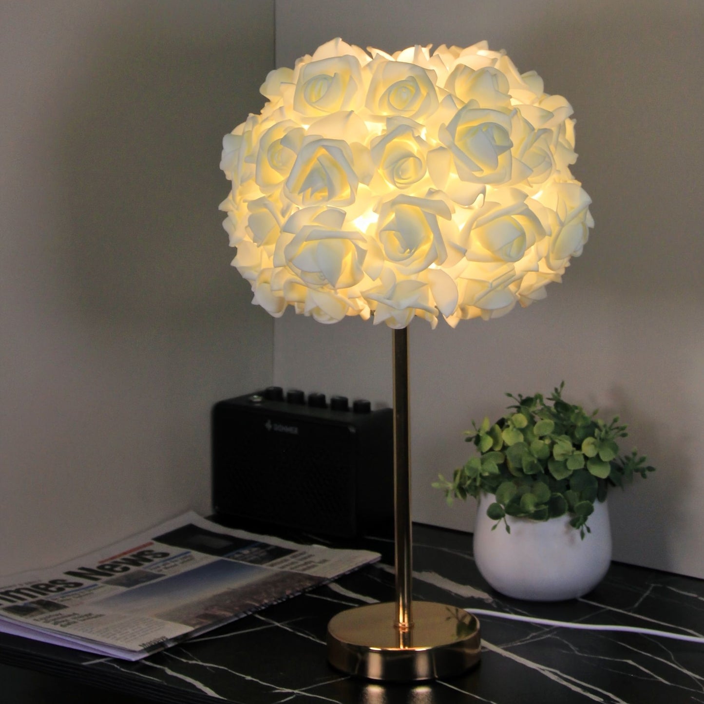 Rose-Shaped Table Night Light - Gold