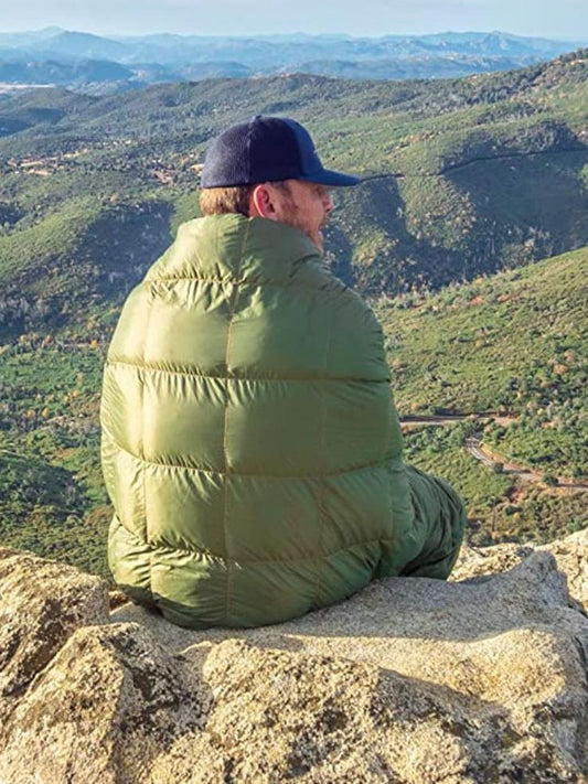 Black Compact Lightweight Quilted Blanket