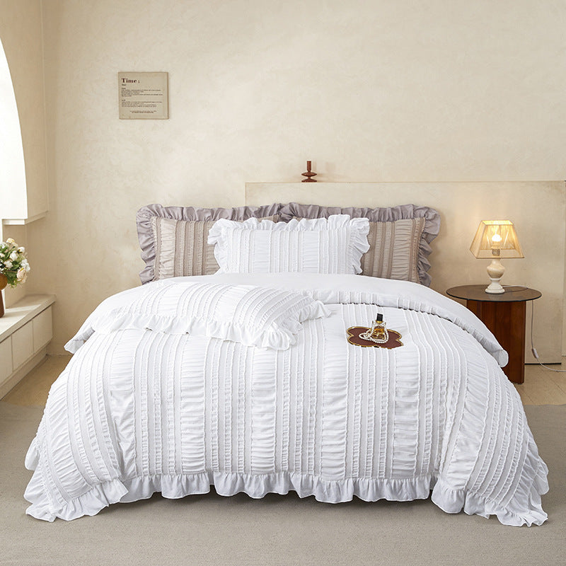 White Elegant Ruffle Seersucker Duvet Cover with 2PCS Pillow Shams - 3-Piece Vertical Stripe Clipped Floral Textured Bedding (Twin Size 168 x 229 CM)