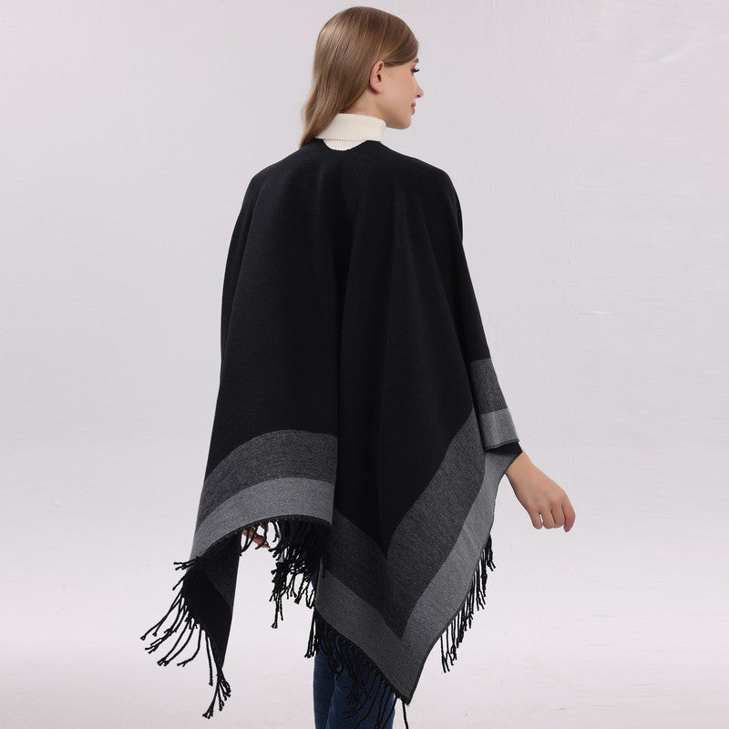 Grey elegant women's tassel cape shawl scarf, multi-functional all-in-one warm and comfortable winter shawl scarf, convenient for home, travel, and office wear, stylish and beautiful with tassels.