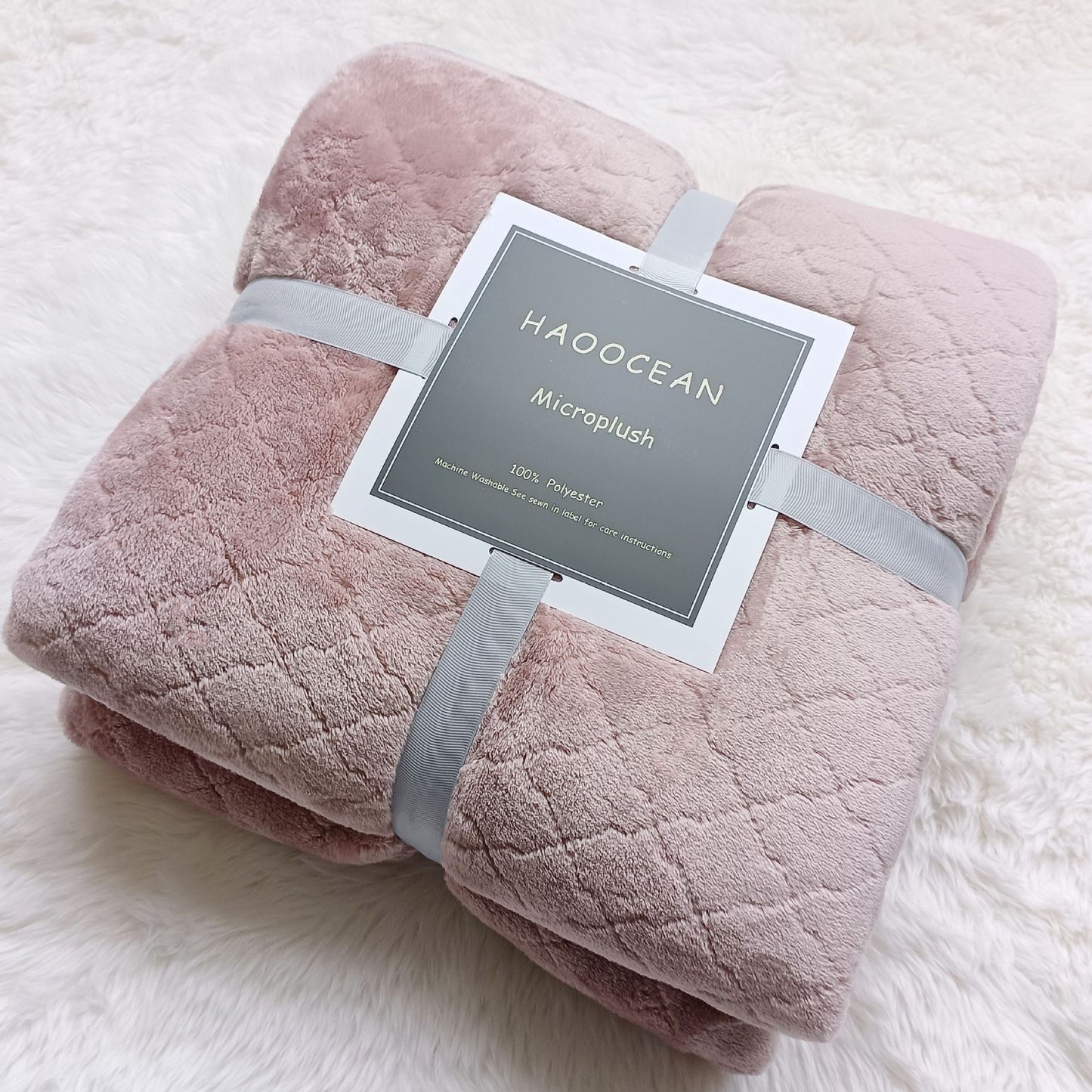 Pink 150*200cm Flannel Fleece Blanket , Soft & Warm Polyester Throw