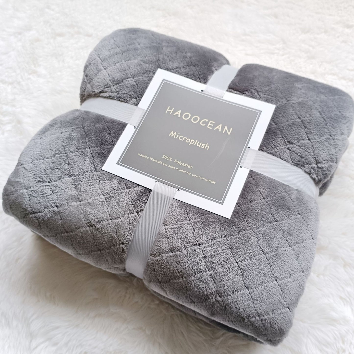 Grey 150*200cm Flannel Fleece Blanket , Soft & Warm Polyester Throw