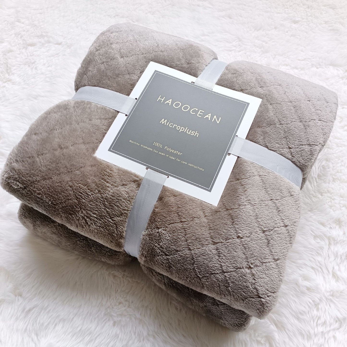 Brown 150*200cm Flannel Fleece Blanket , Soft & Warm Polyester Throw