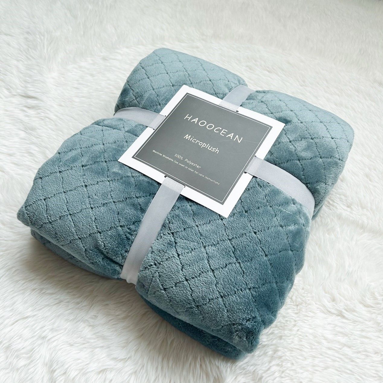 Green 150*200cm Flannel Fleece Blanket , Soft & Warm Polyester Throw