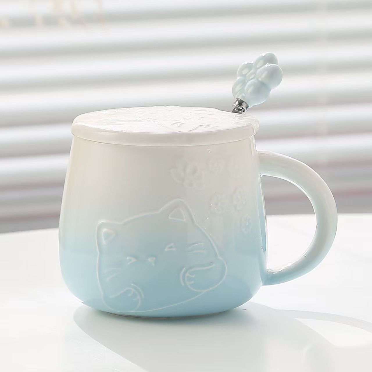 Blue Gradient Cat Ceramic Mug with Lid & Spoon 400ml
