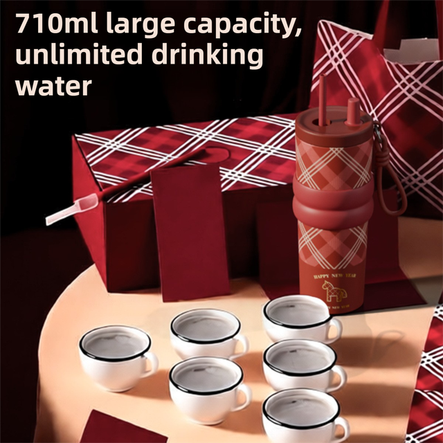 The Queen Tumbler: Dual-Lid Straw & Tea Infuser Travel Mug